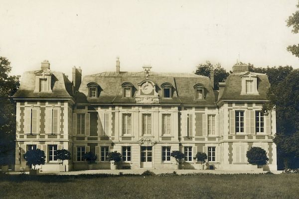 Le Château - Villiers-le-Bâcle (91)